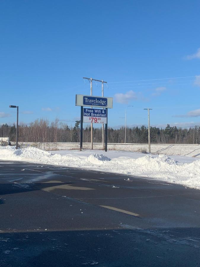Travelodge By Wyndham Fredericton Exterior foto